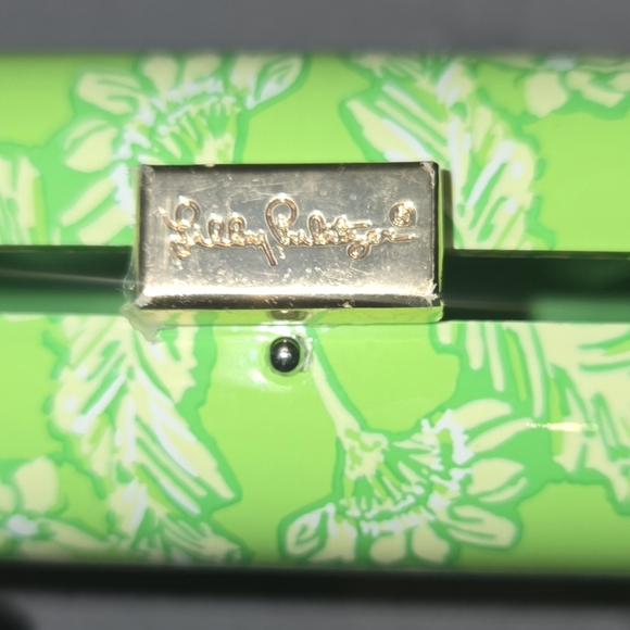 ❤️Lilly Pulitzer Green Floral Clutch - Picture 8 of 11